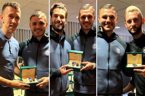 icardi regalo rolex|Icardi cuore d'oro, regala un Rolex a tutta l'Inter: «Grazie, senza .